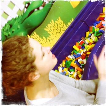 Kind zwei Stunden im Legoland = Mama ausgebrannt! 4 mein hipstaprint 992958405