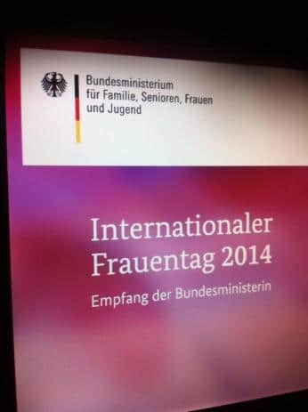 "Welches elektrische Küchengerät braucht Deine Mutter zum Rühren von Teig?" - Mein Besuch im Familienministerium 6 schwe5