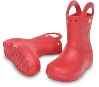 crocs ss14 handle it rain boot kids red pair 2999eu