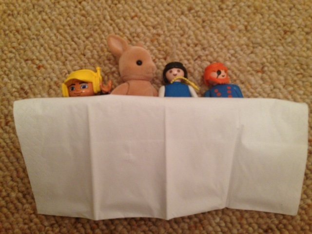 Kooperation mit Tempo: Wie man aus Taschentüchern Frühlingsblumen bastelt 11 decke