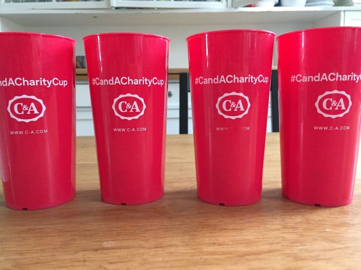 Spenden generieren mit Spaß: Wie wir einmal den Cup Song für den #CandACharityCup einstudierten (und fast scheiterten) 3 cupsong1