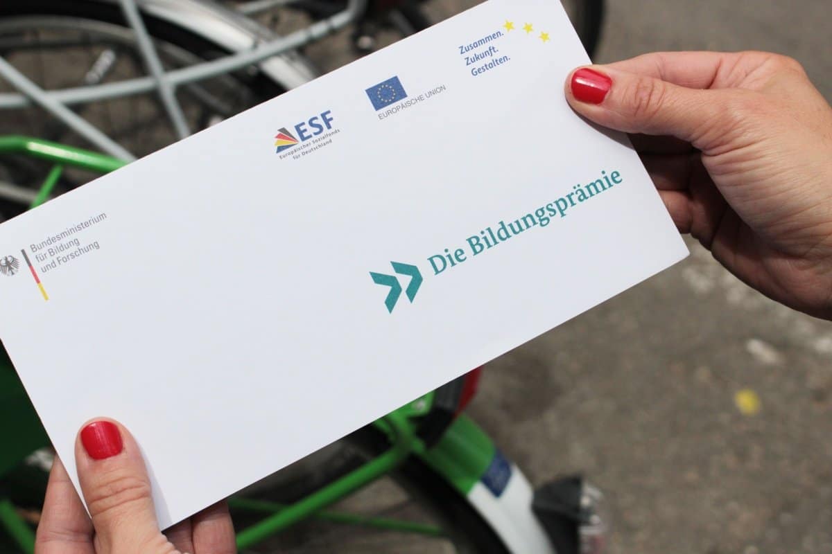 „Ich kann mir die Weiterbildung nicht leisten“? Doch! Wie berufstätige Mütter durch die Bildungsprämie gefördert werden 5 bildungspraemie foto