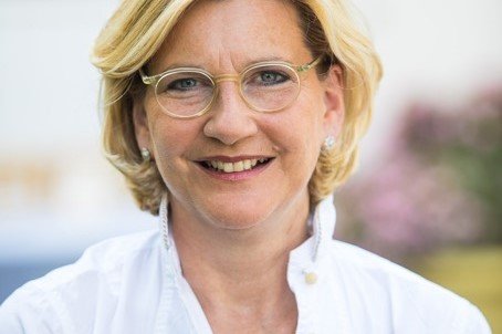 graefin hoensbroech