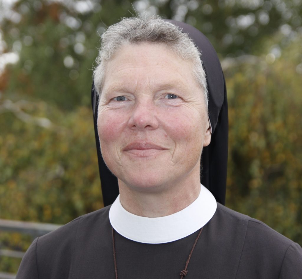 Corona-Zeit im Altenheim: "Wir sind dankbar, dass so viele Musiker kommen und draußen für uns spielen" 3 Schrammel