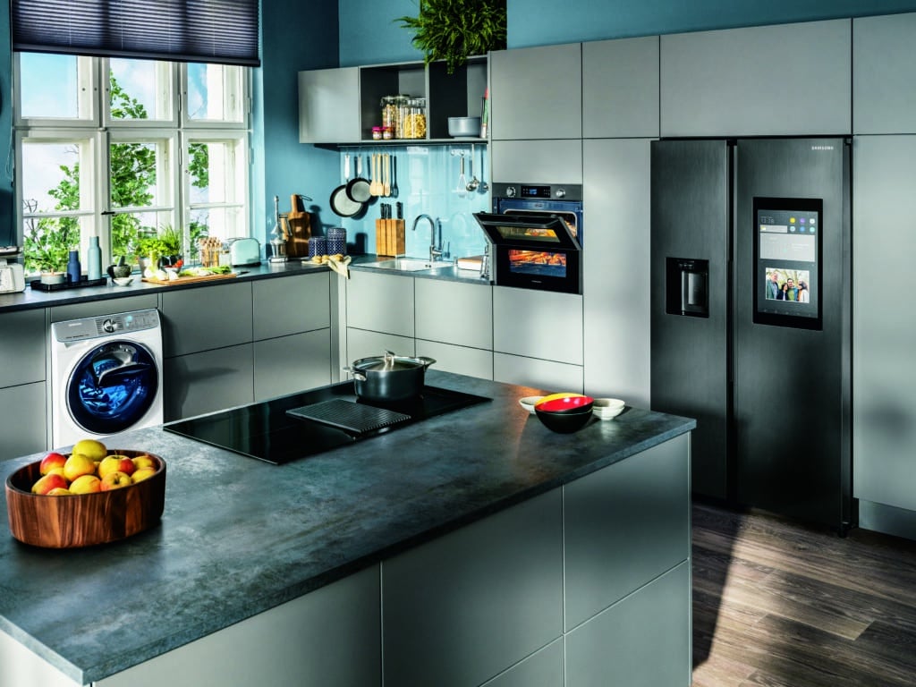 Helfer im Haushalt: Das entlastet Euren Familien-Alltag 7 SAMSUNG Kitchen No Actors Open Angle 2083 heller 30Proz