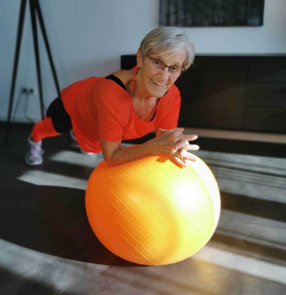 Fitness-Influencerin mit 81: Erika Rischko ist die coolste Oma auf TikTok 3 rischko3