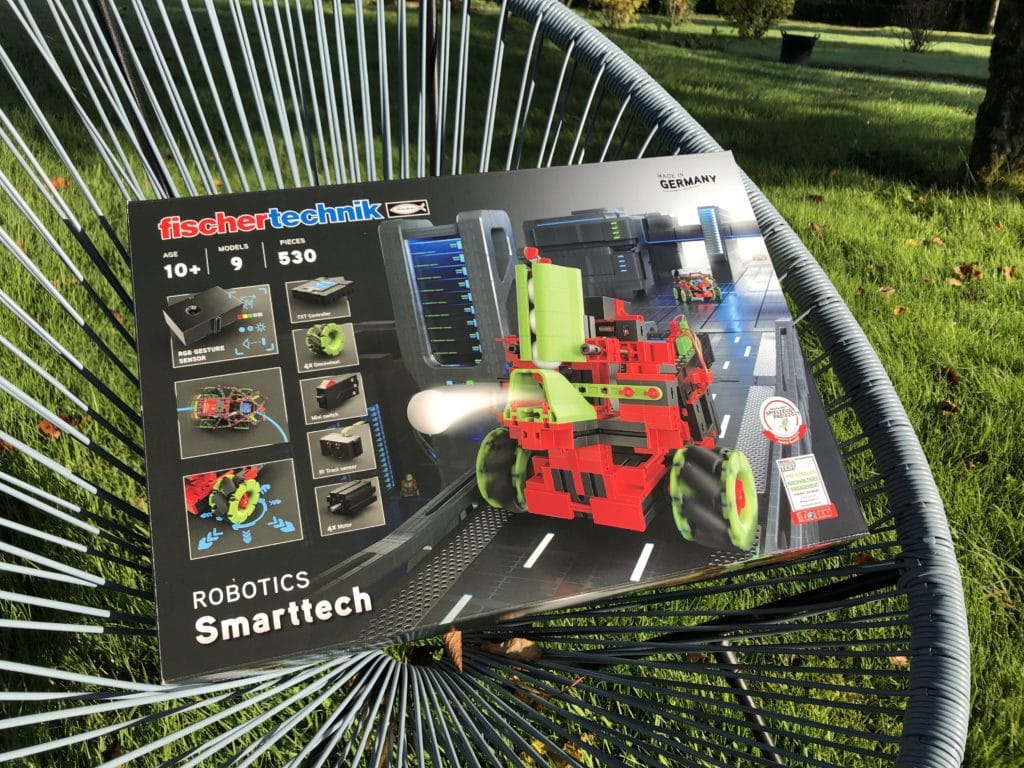 Tüfteln ab 10: Der ROBOTICS Smarttech Baukasten von fischertechnik 6 fischertechnik ROBOTICS Smarttech