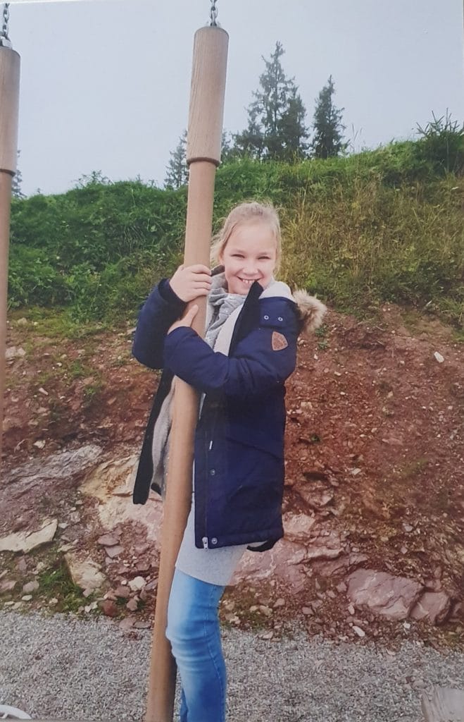 Meningitis bewegt: "Mein Baby hatte eine Meningokokken-Erkrankung" 3 Miriam Eckert und Tochter 4