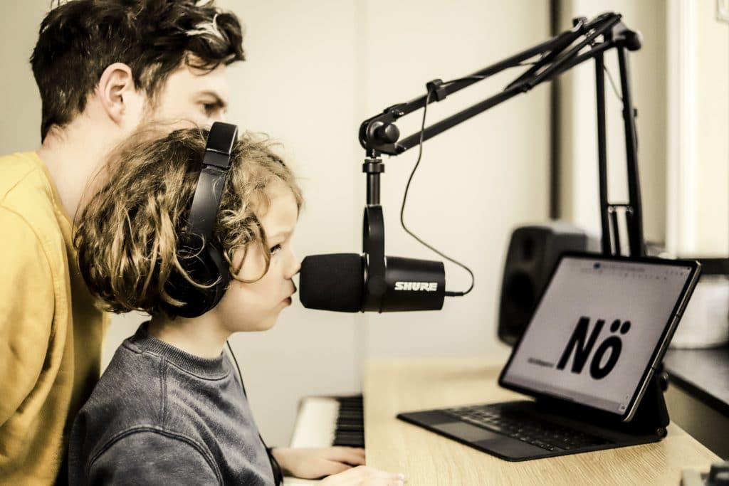 Tobi Hebbelmann: Erst Chor für Menschen mit Demenz, jetzt Kindermusik 4 Hebbel JakobimStudio by Thomas Zimmer