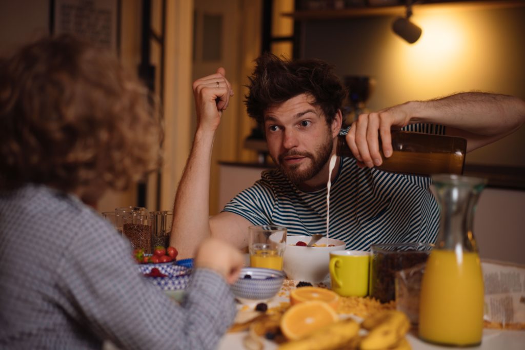 Tobi Hebbelmann: Erst Chor für Menschen mit Demenz, jetzt Kindermusik 3 Hebbel Nachtsumvier by Stephen Petrat