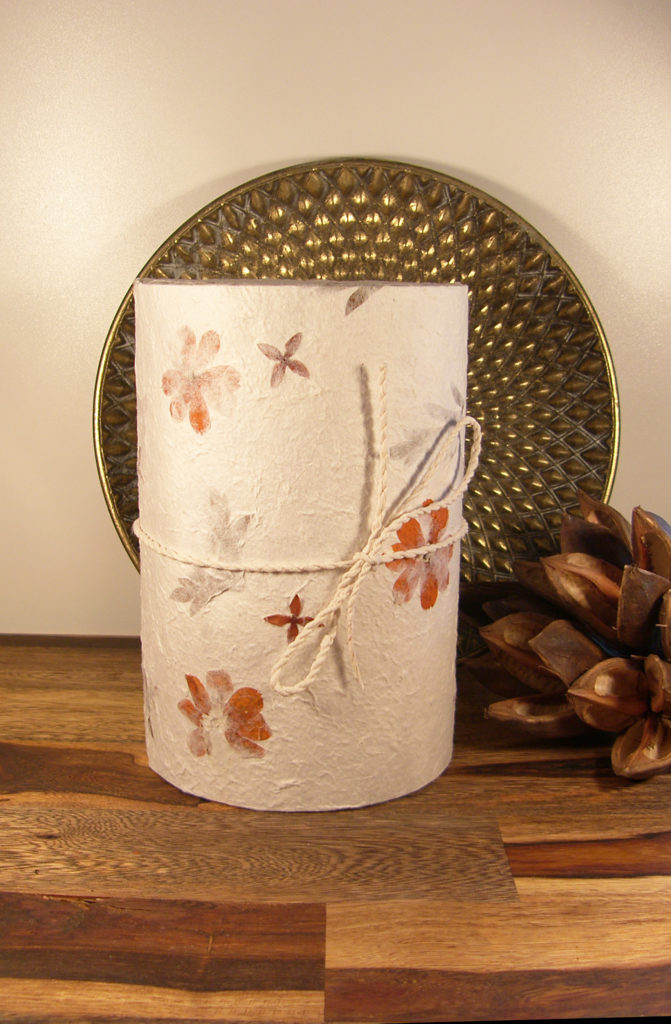 Herz-Urnen für Sternenkinder: Wie wird man eigentlich Urnen-Gestalter? 2 Urnen Mementi 4