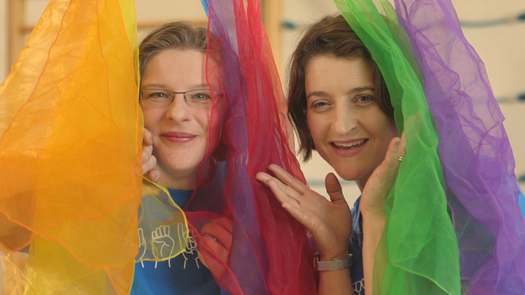 Singfinger: "Auch hörende Menschen profitieren von Gebärden" 5 Gebärden