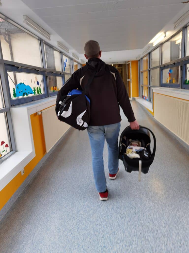 Kaiserschnitt auf der Corona-Intensivstation: So geht´s Miri 4 17079