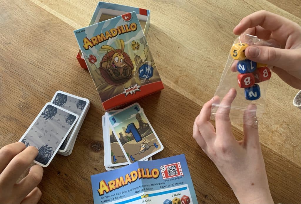 Familienspiele von AMIGO: Mit diesen Neuheiten durch den Herbst und Winter 4 Arma