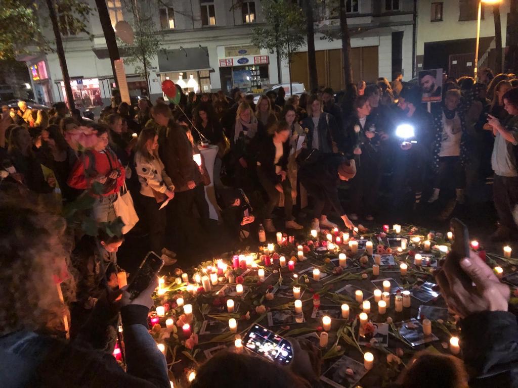 "Frauen Leben Freiheit"-Revolution im Iran: "Ich habe Angst" 3 Frauen Leben Freiheit