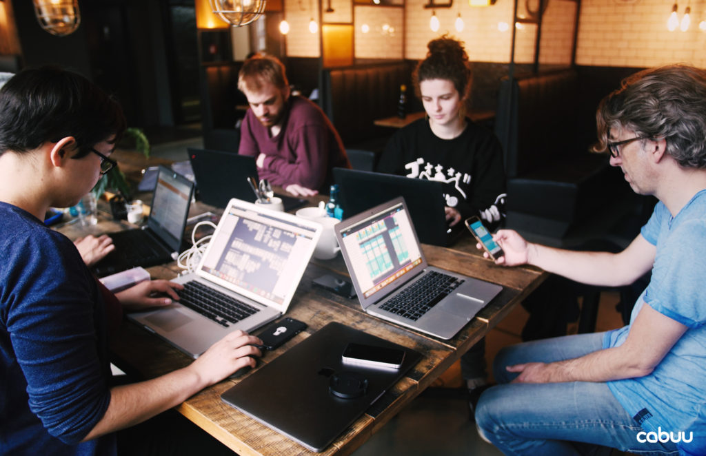 Vokabeln lernen mit allen Sinnen: Lernfrust adé mit cabuu 4 Vokabeln lernen mit allen Sinnen