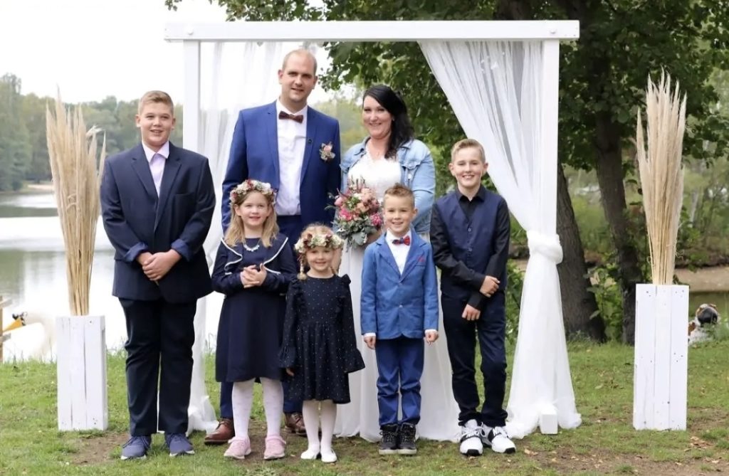 Spätes Glück: 21 Jahre nach dem Kennenlernen habe ich meine Jugendliebe geheiratet 4 J4