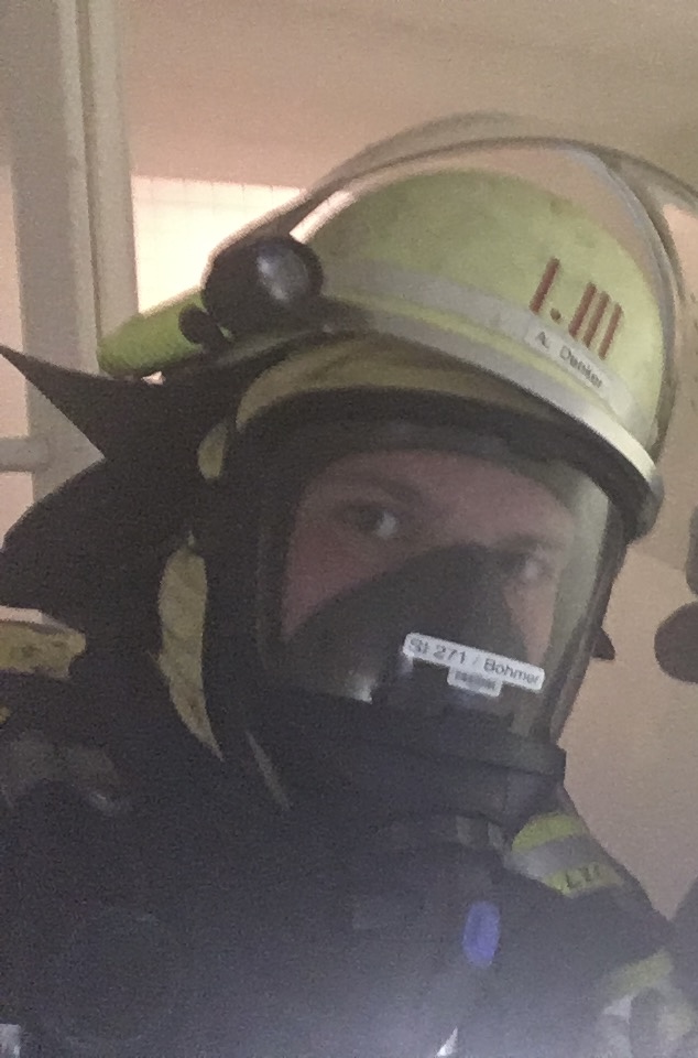 Mama, Rettungssanitäterin, Feuerwehrfrau: Wie geht´s der Psyche? 3 rett5