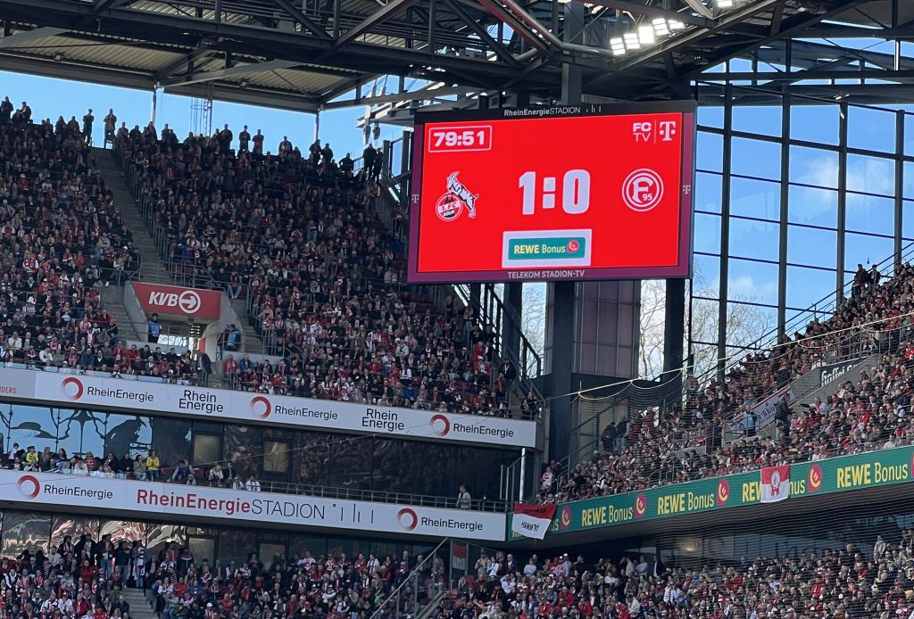 Kölle Alaaf: Jetzt feiern auch die Kids! Teen-Time Jugendkolumne 4 IMG 3813