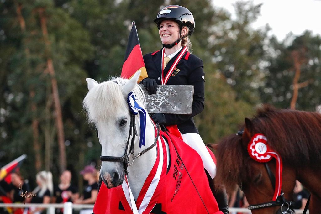 d9913657 07f6 4d4f 8b94 81f1391bf204