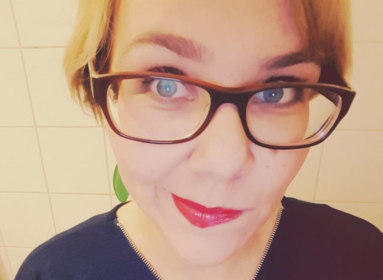 Wie relevant sind Elternblogs - und was haben sie zu sagen? Interview mit Anne-Lu Kitzerow, Organisatorin der #blogfamilia-Konferenz 23 aluquer