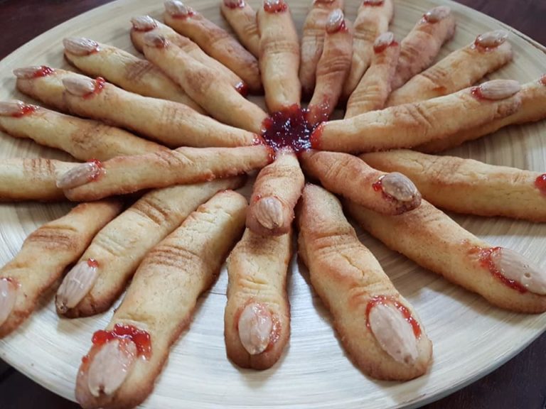 halloween finger kekse
