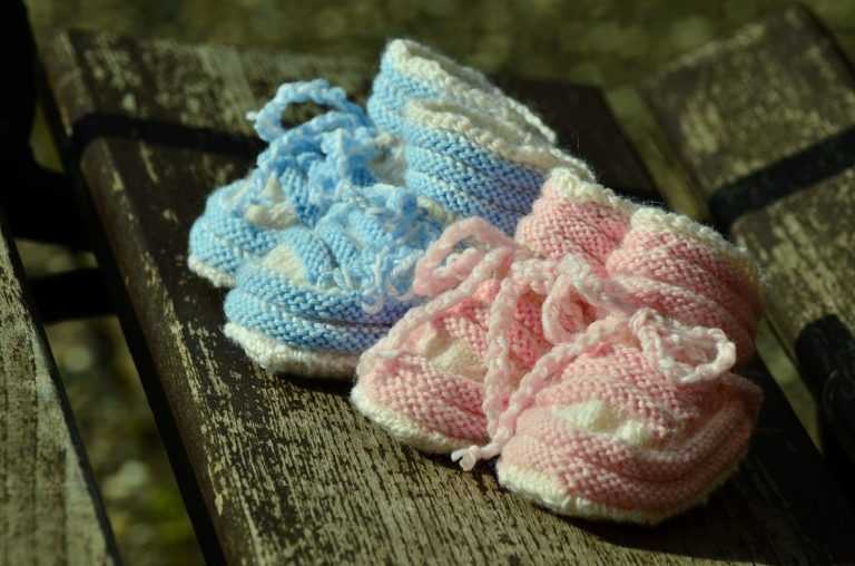 Wenn das dritte Kind Zwillinge werden... 18 baby shoes g880b33b77 1280